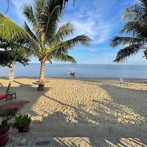 Mecaja Beach House Hotell Roxas  Exterior photo