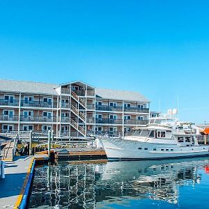 The Hotel At Cape Ann Marina Gloucester Exterior photo