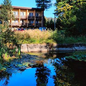 Penzion Tesak-Cernava Hotell Chvalčov Exterior photo