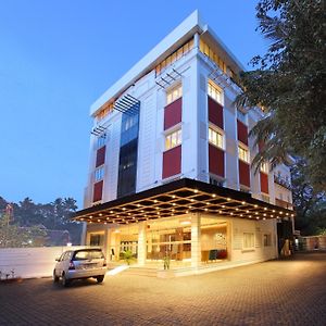 National Park Residency Hotell Ettumanoor Exterior photo