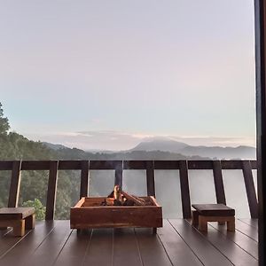 ไร่นิธิสุนทร Nithisoonthon Farmstay Mae Hong Son Exterior photo