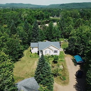 Le Chalet Jaune Sur La Mastigouche Lägenhet Mandeville Exterior photo