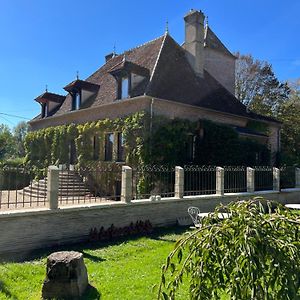 Chambre D'Hotes Madame Bed and Breakfast Branges  Exterior photo