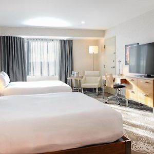 Hilton Montreal/Laval Hotell Exterior photo