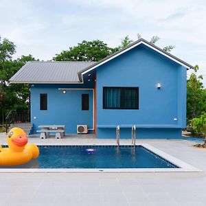 Blue Mountain Pool Villa At Khao Yai Ban Wang Sai Exterior photo