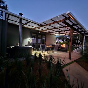 Arendskop Hotell Pretoria-Noord Exterior photo