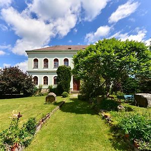 Penzion Medvedi Paseka Hotell Nová Bystřice Exterior photo