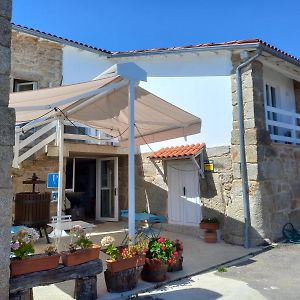 Pension O Corazon Da Ribeira Sacra Hotell La Teijeira Exterior photo