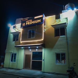 Hotel Sj Premium Bhubaneswar Exterior photo
