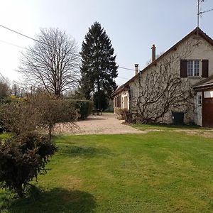 Belle Maison De Campagne Confortable 17 Couchages Lägenhet La Bazoche-Gouet Exterior photo