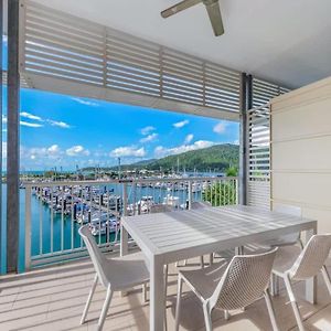 Marina Living With Whitsundays Lifestyle Lägenhet Airlie Beach Exterior photo