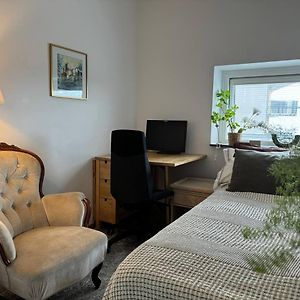 The Favorite Room In A Shared Apartment Nacka Exterior photo