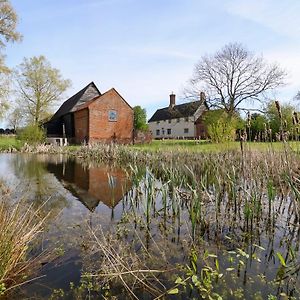 Brook Farm Villa Harleston Exterior photo