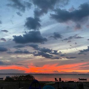 Beachfront Sunsets At Oakwood Beach Villa Delaware City Exterior photo