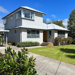 Charlesworth Villa - Christchurch Holiday Homes Exterior photo