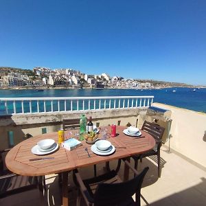 Blue Harbour Seafront Penthouse With Large Terrace With Panoramic Sea Views - By Getawaysmalta Lägenhet St. Paul's Bay Exterior photo