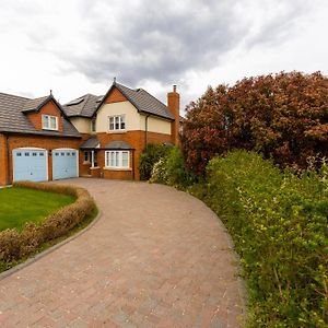 Supreme Class Properties Eastchurch Exterior photo