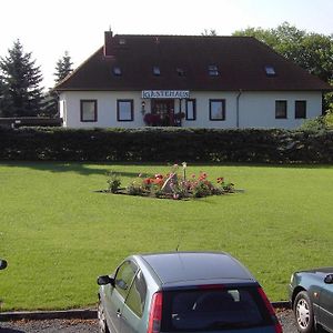 Gastehaus Pension Hess - Das Kleine Hotel Güstrow Exterior photo