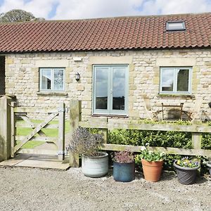 Stone Cross Villa Lastingham Exterior photo