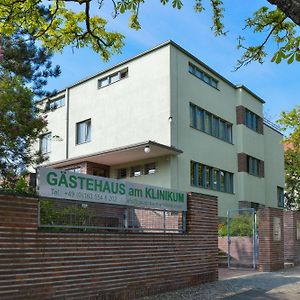 Gaestehaus Am Klinikum Hotell Halle  Exterior photo