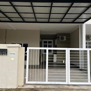 Homestay Angah Malacca Exterior photo