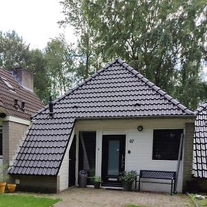 Geschakelde Recreatiewoning Met Omheinde Tuin Villa Posterholt Exterior photo