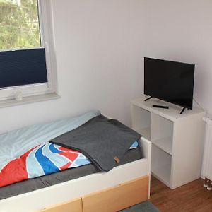 Fewo Im Lehm-Fachwerkhaus Erfurt Mit 3 Einzelnen Schlafzimmern Je Mit Tv Exterior photo