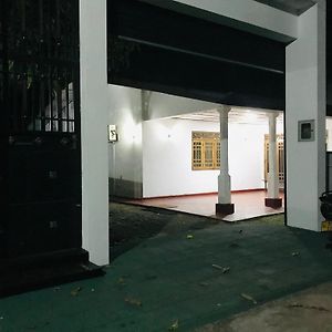 Covenro Family Residence Anuradhapura Exterior photo