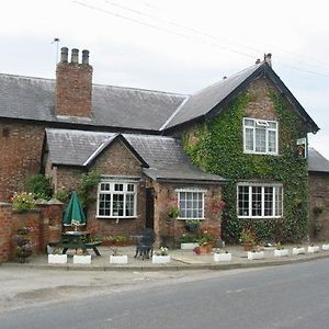 Thompsons Arms Hotell Flaxton Exterior photo