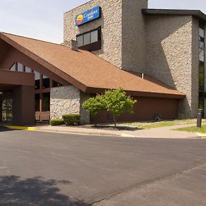 Comfort Inn & Suites Syracuse-Carrier Circle East Syracuse Exterior photo