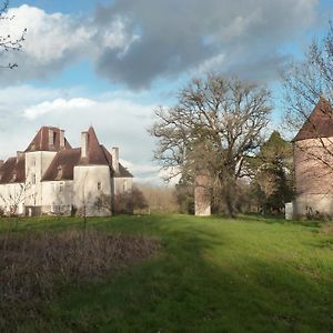 Le Claveau Bed and Breakfast Paulnay Exterior photo