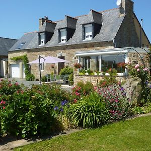 La Kerandiere Bed and Breakfast Tonquédec Exterior photo