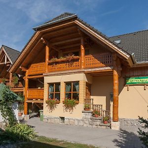 Paratlan Apartmanhaz Lägenhet Szilvásvárad Exterior photo