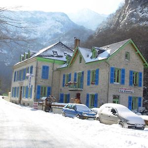 Auberge La Caverne Hotell Laruns Exterior photo