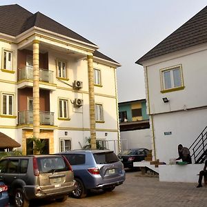 Mountain Top Lodge Hotel Lagos Exterior photo