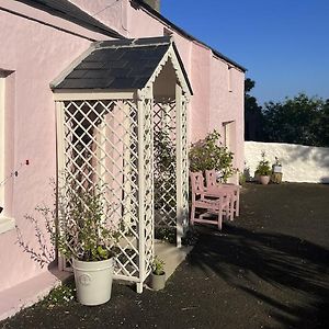 The Pink Cottage Whitehead Exterior photo