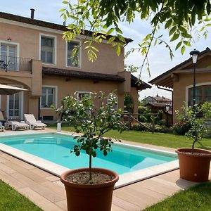 I Grappoli Divini Bed and Breakfast Viarigi Exterior photo