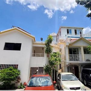 Delightful Two Bedroom Penthouse In Peguy-Ville Port-au-Prince Exterior photo