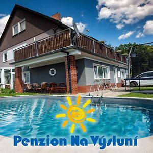 Penzion Na Vysluni Hotell Nové Město nad Metují Exterior photo