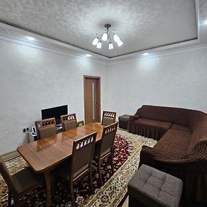 Авайхон Lägenhet Tasjkent Exterior photo