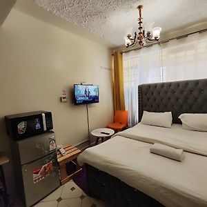 Soft Life Crib In Kinoo With Wifi & Netflix Lägenhet Kikuyu Exterior photo