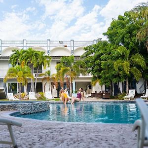 Solace By The Sea Hotell Ponce Exterior photo