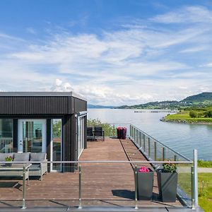 Exclusive Penthouse, Ocean View, Roof Terrace, Private Parking - Trondheim Lägenhet Exterior photo
