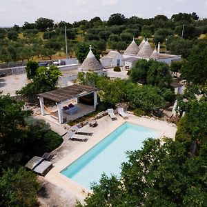 Trullo Di Nelly Hotell Cisternino Exterior photo