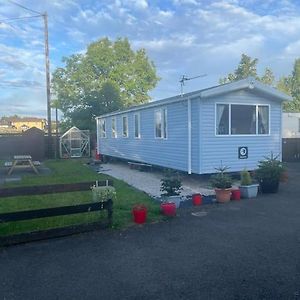 Swift 3-Bedroom Caravan, Glasgow Uddingston Exterior photo