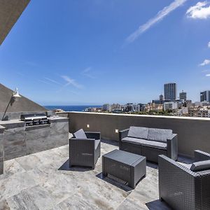 Luxury Duplex 1Bd Penthouse With Large Rooftop Terrace And Pool - Open City And Sea Views - Close To St Julian'S & Sliema Pembroke Exterior photo