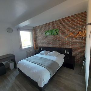 Au Spatial Hotell Amiens Exterior photo