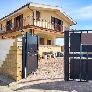 Lovely Home In Siracusa With Kitchen Syrakusa Exterior photo