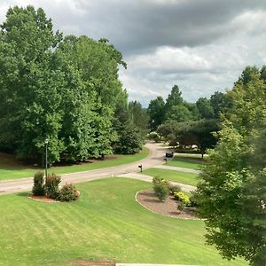 Positively Peaceful Hotell Braselton Exterior photo