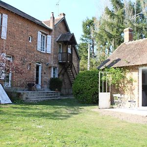 Chez Santia Villa Brinon-sur-Sauldre Exterior photo